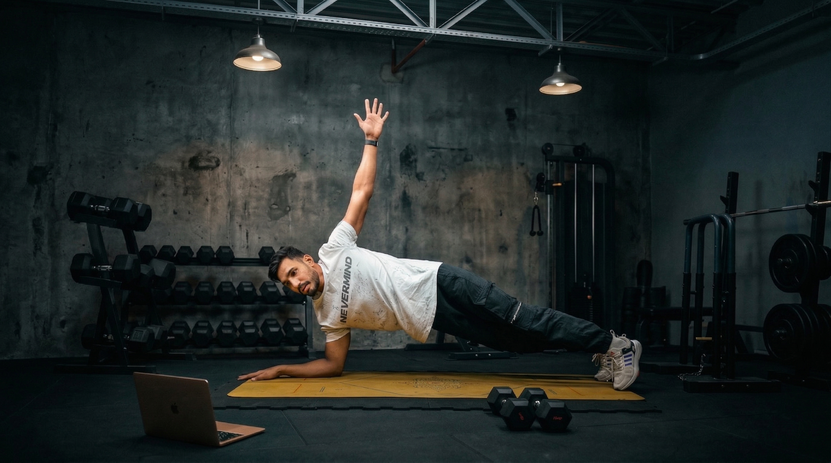 Live 1-on-1 Coaching — Side Plank with Laptop